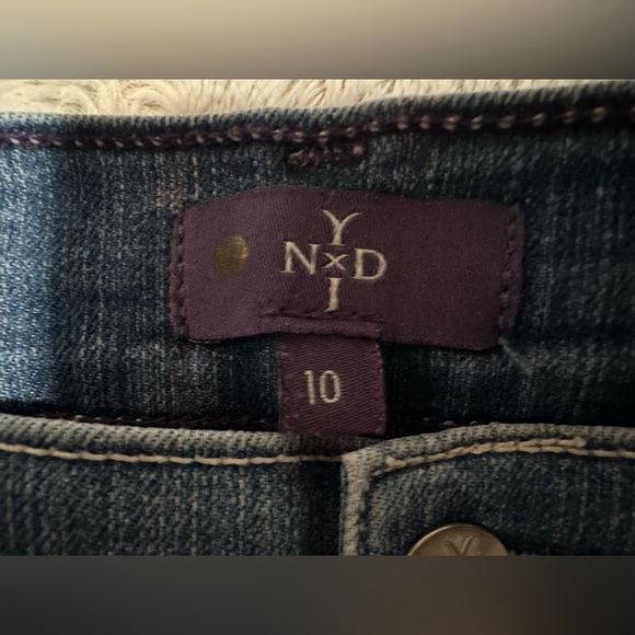 Nydj Marilyn Crop Cuffed Rhinestone Hem Size 10 - Picture 13 of 14